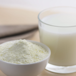 Factory price skimmed milk powder